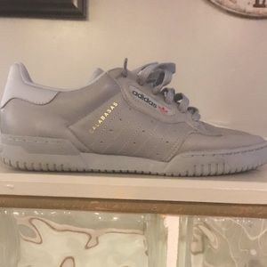 Yeezy Calabasas Grey sneakers Authentic 9